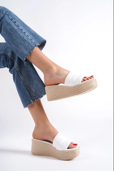 JET-REINA Dolgu Topuklu Ortopedik Taban Hasır Görünümlü Kadın Terlik CKT - Beyaz - Resim 3