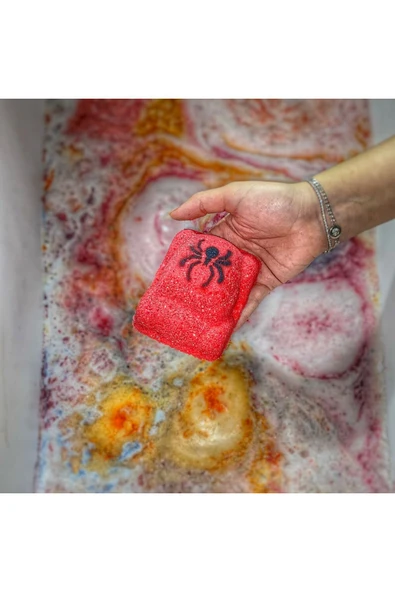 MAGIC SUDS Banyo Bombası Araba Bathbomb Car Kids Köpüren Bomba
