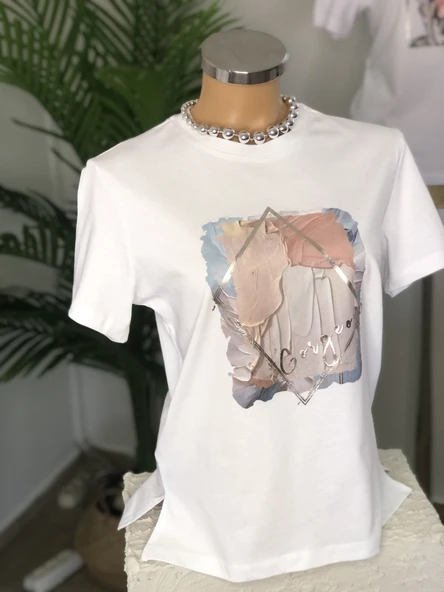 GORGEOUS -KADIN GİYİM-DİJİTAL VARAK BASKILI-BİSİKLET YAKA BEYAZ T-SHIRT- - 2