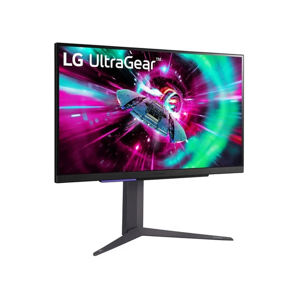 LG Ultragear 27GR93U-B 27" 1Ms 144Hz FreeSync/G-SYNC DisplayHDR™ 400 UHD (3840x2160) Pivot 4K IPS Gaming Monitör - 3