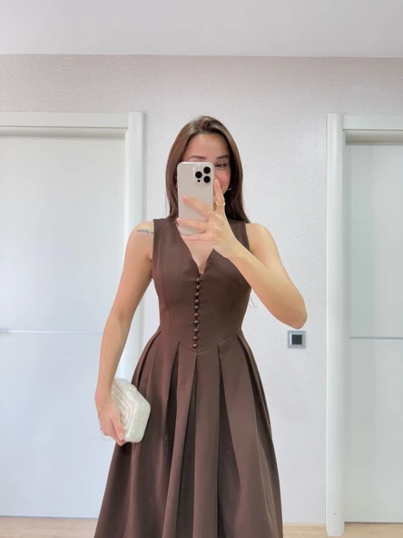 V Yaka Uzun Kolsuz Elbise- Kahverengi ürün görseli