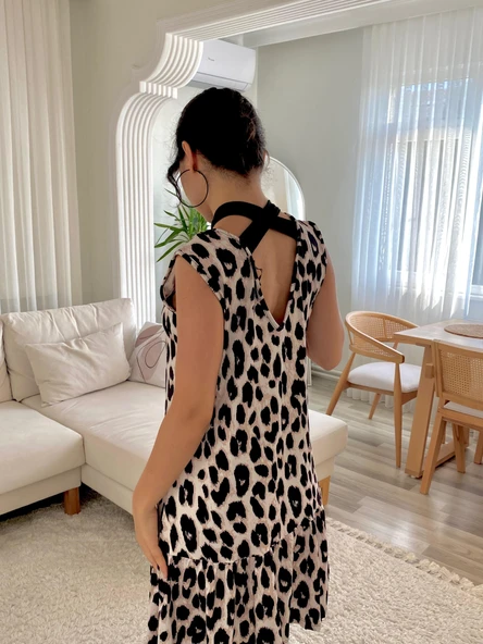 Kadın Kolsuz Sırttan Bağlamalı Fırfırlı Leopar Desenli Süprem Elbise - Resim 7