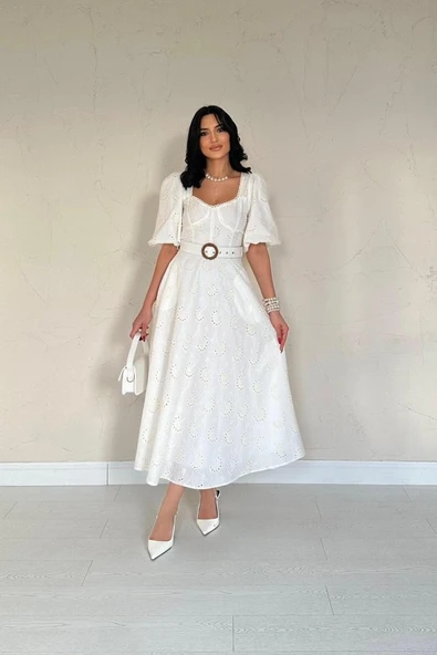 Ekru Göğüs Kup Detaylı Kemerli Brode Elbise - Resim 2