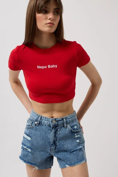 Nepo Baskılı Crop T-Shirt ürün görseli