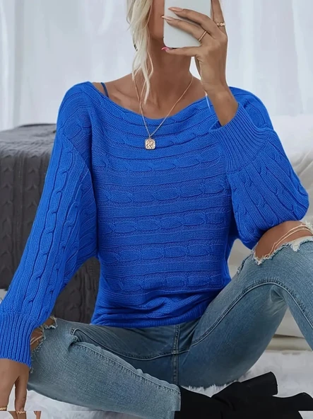Kadın Uzun Kollu Yakası Açık Saç örgü Desenli Triko Bluz ürün görseli