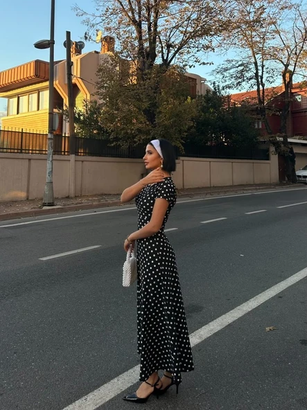 Kadın Kısa Kollu Bisiklet Yaka Puantiyeli Maksi örme Krep Elbise - Resim 2