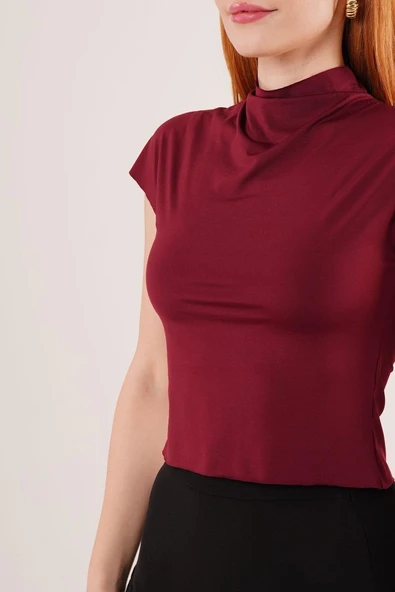 Boğazlı Parlak Kumaş Bordo Crop - Resim 4