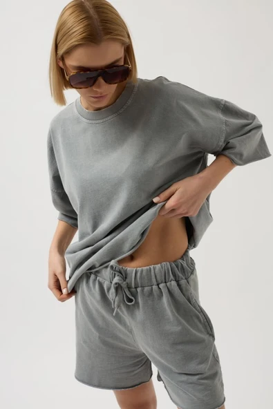 Lazer Kesim Bağcık Detay Şort ürün görseli