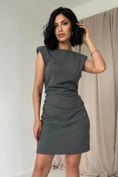 Gri Yanı Büzgülü Sıfır Kol Elbise - Resim 2