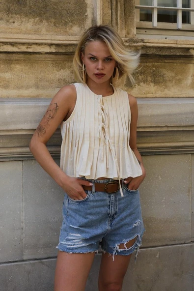 Pileli Bağlamlı Bluz - Natür - Resim 4