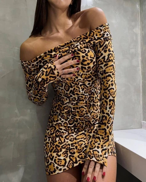 Kadın Madonna Mendil Yaka Leopar Desen Mini Elbise - Resim 3