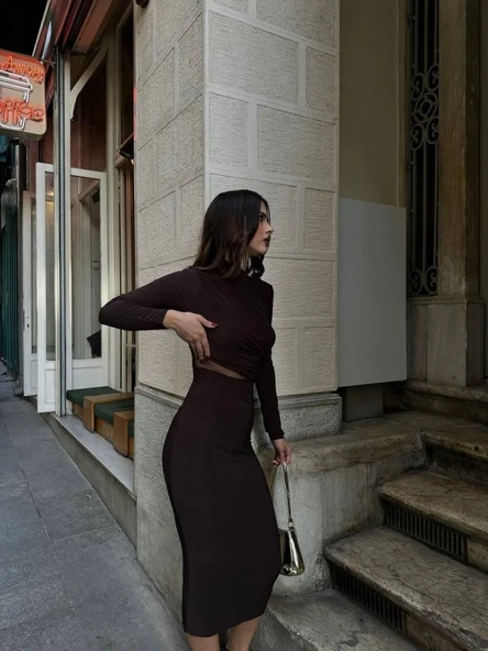 Kadın Sandy Kumaş Drabe Yaka Belinde Tül Detaylı Midi Boy Elbise - Resim 2