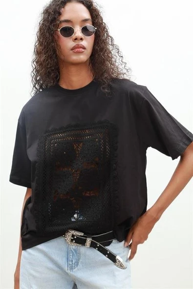 Melasti Motifli Brodeli Tişört 8019-8 - 2