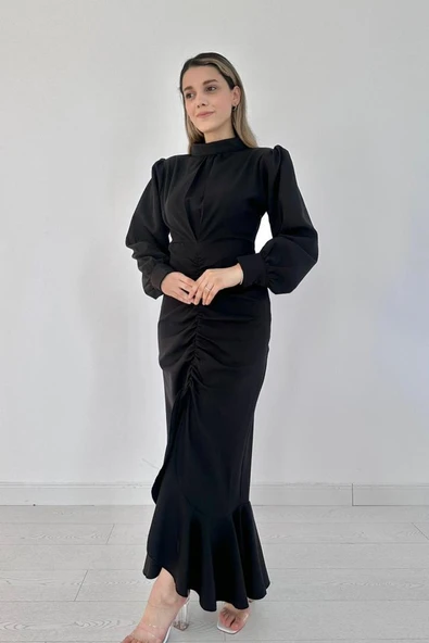 Siyah Volanlı Uzun Kol Elbise ürün görseli