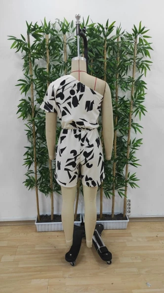 Kadın Tek Omuzdan Açık Beli Lastikli Desenli Süprem Tulum - Resim 8