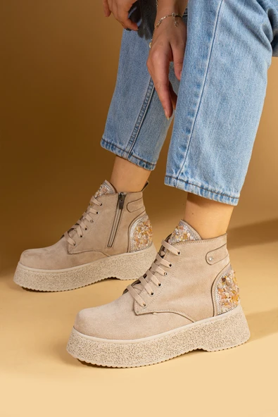 Pembe Potin Taş Detaylı Kalın Taban Bağcıklı & Fermuarlı Kadın Bot 59-906-24Süet ürün görseli