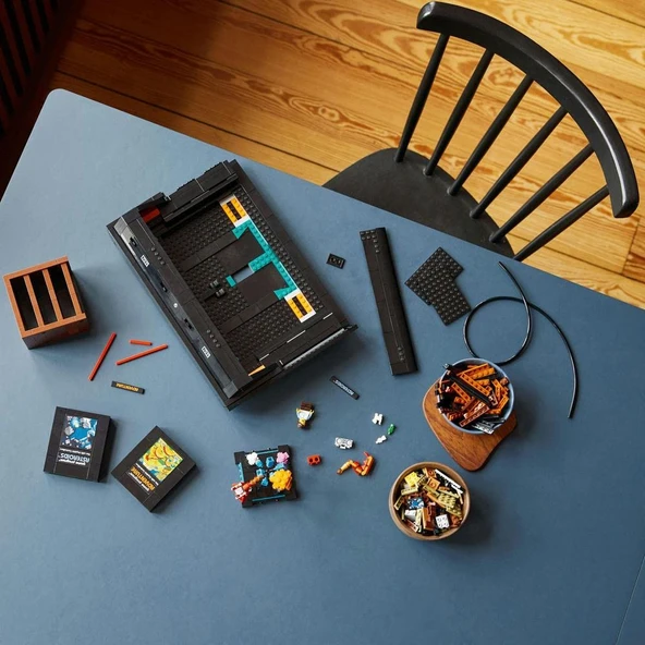 LEGO 10306 Icons Atari 2600 - Resim 2