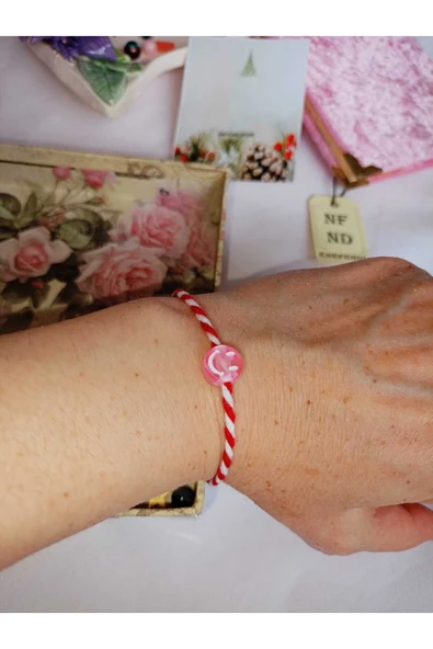 10 ADET UÇUK PEMBE BONCUKLU MARTENİÇKA BİLEKLİK ŞANS ARKADAŞ SEVGİLİ EŞ ÇOCUK HEDİYE BAHAR BİLEKLİĞİ - Resim 4