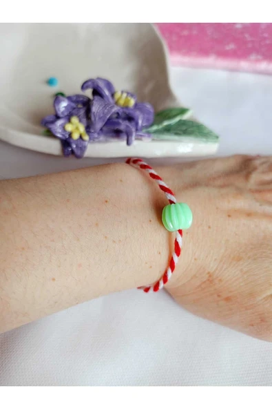 10 ADET YEŞİL BONCUKLU MARTENİÇKA BİLEKLİK ŞANS BEREKET ARKADAŞ SEVGİLİ EŞ ÇOCUK HEDİYE BAHAR - Resim 2