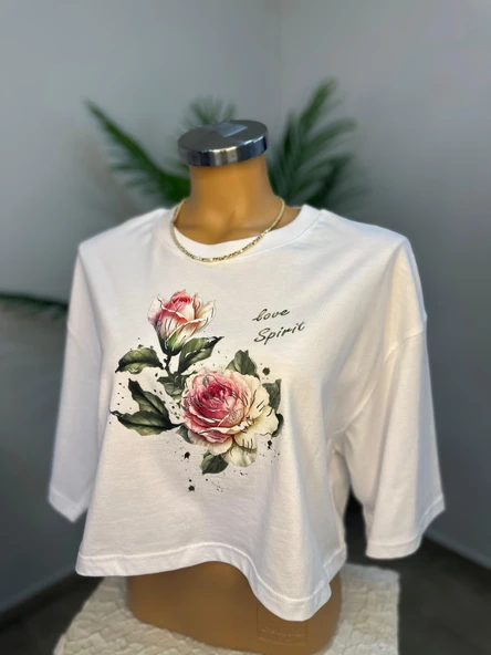 ROSE SPIRIT TOP-KADIN GİYİM-CROP OVERSIZE MODEL-DİJİTAL TEKNOLOJİ BASKI