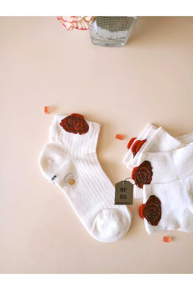 2ÇİFT PAMUKLU BURUN DİKİŞSİZ GÜLTAŞLI KOKULU LİKRALI KISAKONÇ ÇORAP EKRU LACİVERT KADIN ÇORABI 36-40 - 2