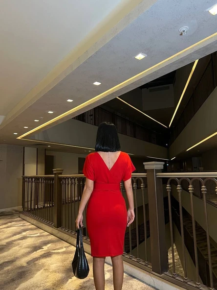 Kadın Dalgıç Krep V Yaka Ve Sırt Dekolte Detaylı Elbise - Resim 3