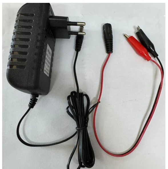 Ayt Weko 14.4 Volt 1 Amper 5.5x2.5 Mm Uçlu + Krokodil Aparatlı Akü Şarj Cihazı Aleti WK-29112