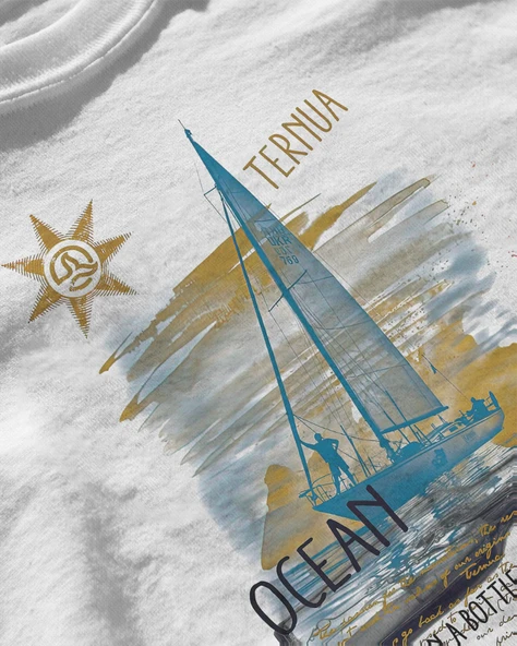 Erkek Beyaz Relaxed Fit %100 Pamuk Tişört – ''Ocean Soul'' Yelkenli Baskılı - Resim 3