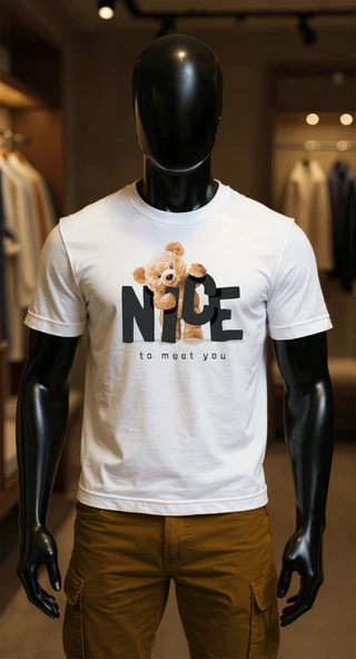 Erkek Beyaz Relaxed Fit %100 Pamuk Tişört – ''Nice to Meet You'' Teddy Ayı Baskılı ürün görseli 1