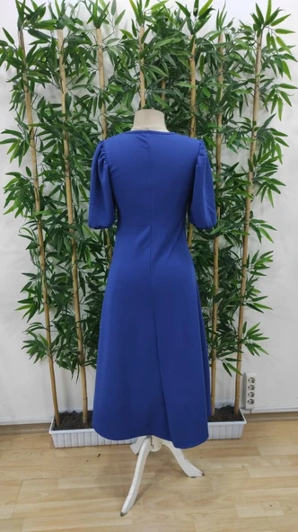 Kadın Kısa Balon Kollu Bisiklet Yaka Geniş Kesim Janjan Krep Elbise - Resim 4