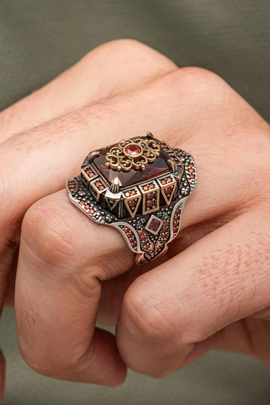 Kırmızı Taşlı Çiçek Motifli 925 Erkek Gümüş Yüzük ürün görseli