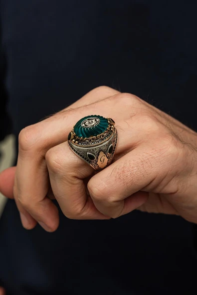 Kurt Başı Motifli Taşlı Harfli 925 Erkek Gümüş Yüzük - Resim 3