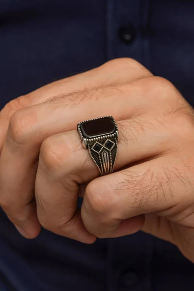 Siyah Oniks Taşlı 925 Gümüş Erkek Yüzük ürün görseli