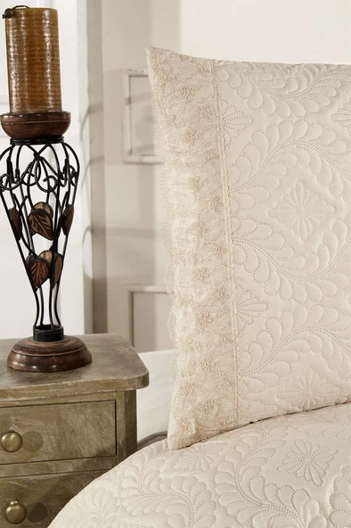 Zoya Dantelli Kapitoneli Ultrasonik Çift Kişilik Yatak Örtüsü Bej - Resim 4