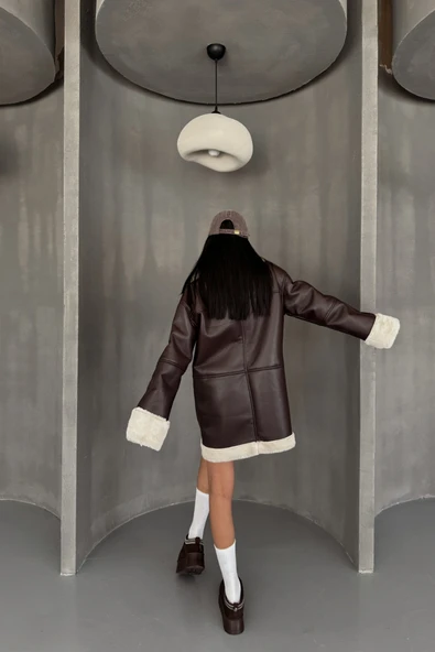 DERİ MONT KOL VE YAKA PELUŞ KAPAKSIZ CEP DETAYLI - Kahverengi - Resim 4