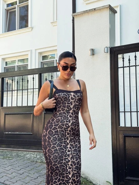 Kadın Dalgıç Kumaş Dijital Leopar Baskılı Midi Boy Elbise ürün görseli