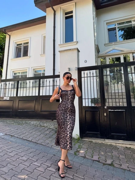 Kadın Dalgıç Kumaş Dijital Leopar Baskılı Midi Boy Elbise - Resim 5