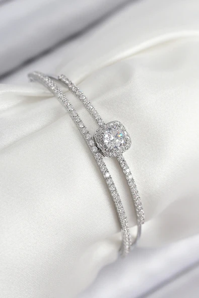 Pirinç Zirkon Taşlı Baget Model Gümüş Renk Kadın Bileklik ürün görseli