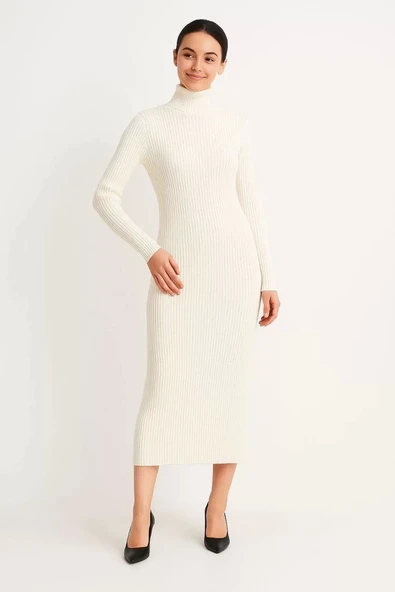 Kadın Boğazlı Uzun Fitilli Triko Dokuma Elbise - Beyaz - Resim 5