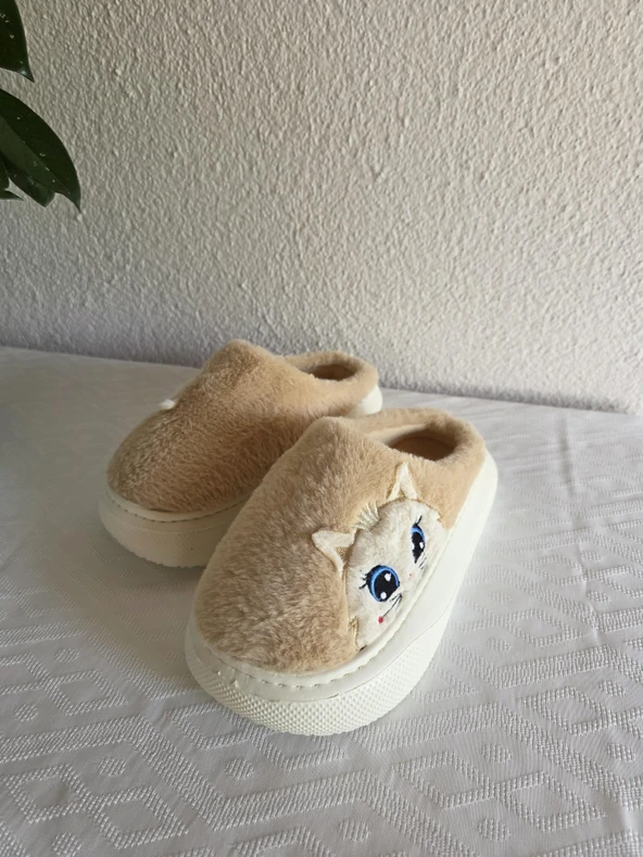 Kadın Kedili Peluş Rahat Ev Terliği 25BNT133 - Resim 9