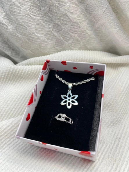 ZARİF PAPATYA ÇELİK KOLYE  YÜZÜK HEDİYELİ