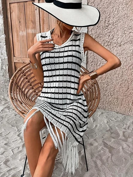 Kadın Kolsuz V Yaka Eteği Püsküllü çizgi Desen Triko Elbise ürün görseli