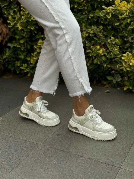 GUJA 24K319-3 KALIN TABAN TAŞLI KADIN SNEAKERS SPOR AYAKKABI ürün görseli