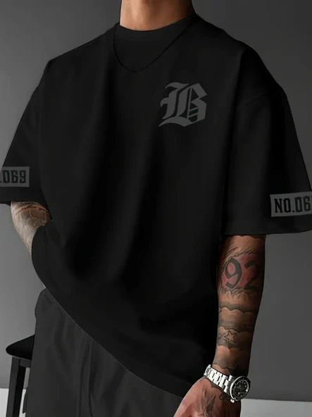 Baskılı Oversize Bisiklet Yaka T-shirt - Siyah ürün görseli