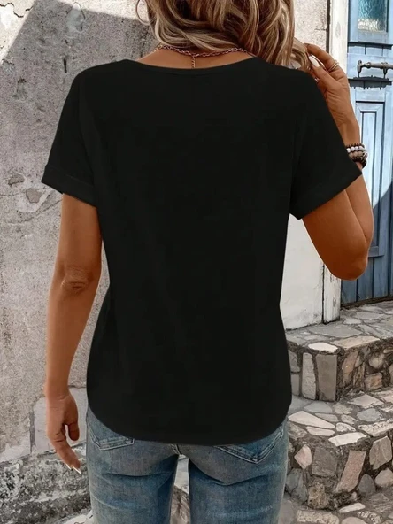 Kadın Kısa Kollu V Yakalı şerit Detaylı Viskon Bluz - Resim 2