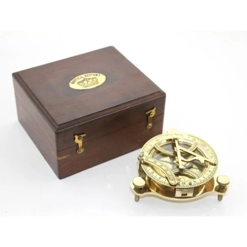 Ahşap Kutulu Pirinç Pusula Model 11 ürün görseli