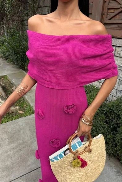 Eteği Gül Detay Madonna Yaka Elbise 2863 - Resim 5