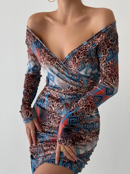 Kadın Uzun Kollu V Yaka Leopar Etnik Desen Fırsat ürün Mini Kruvaze Elbise - Resim 2
