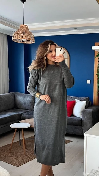 Kadın Uzun Kollu Bisiklet Yaka Yırtmaç Detay Triko Midi Boy Elbise - Resim 4