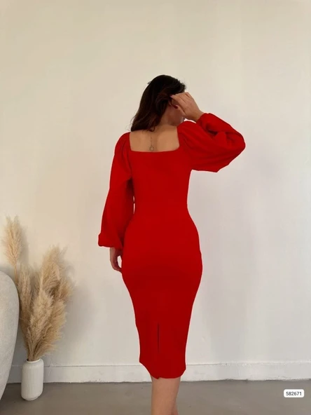 Kadın Kalp Yaka Sırt Dekolteli Kemer Toka Detay Midi Boy Elbise - Resim 4